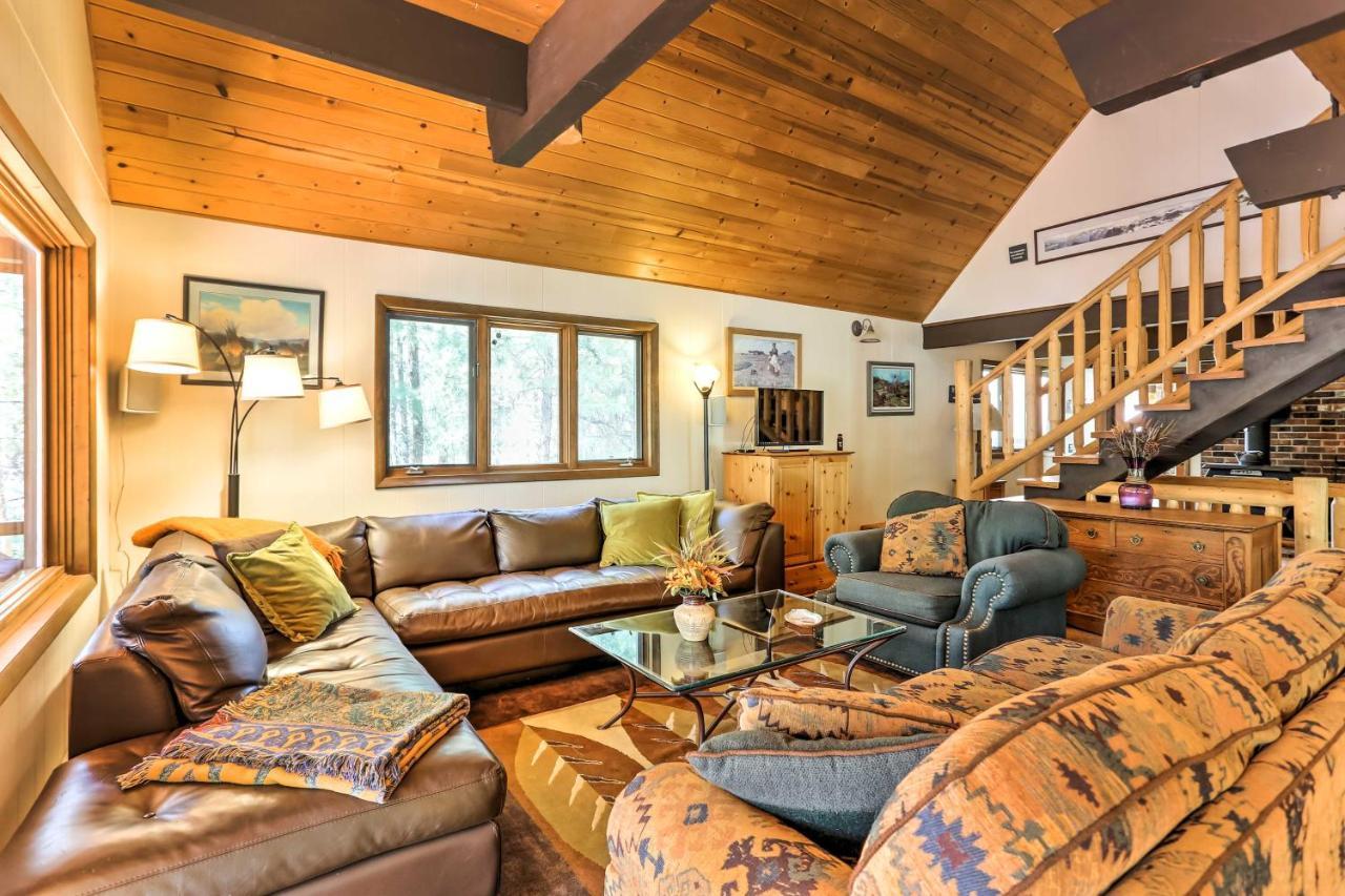 Riverside Winthrop Chalet With Hot Tub And 2 Decks! 외부 사진
