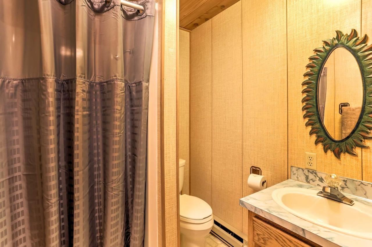 Riverside Winthrop Chalet With Hot Tub And 2 Decks! 외부 사진