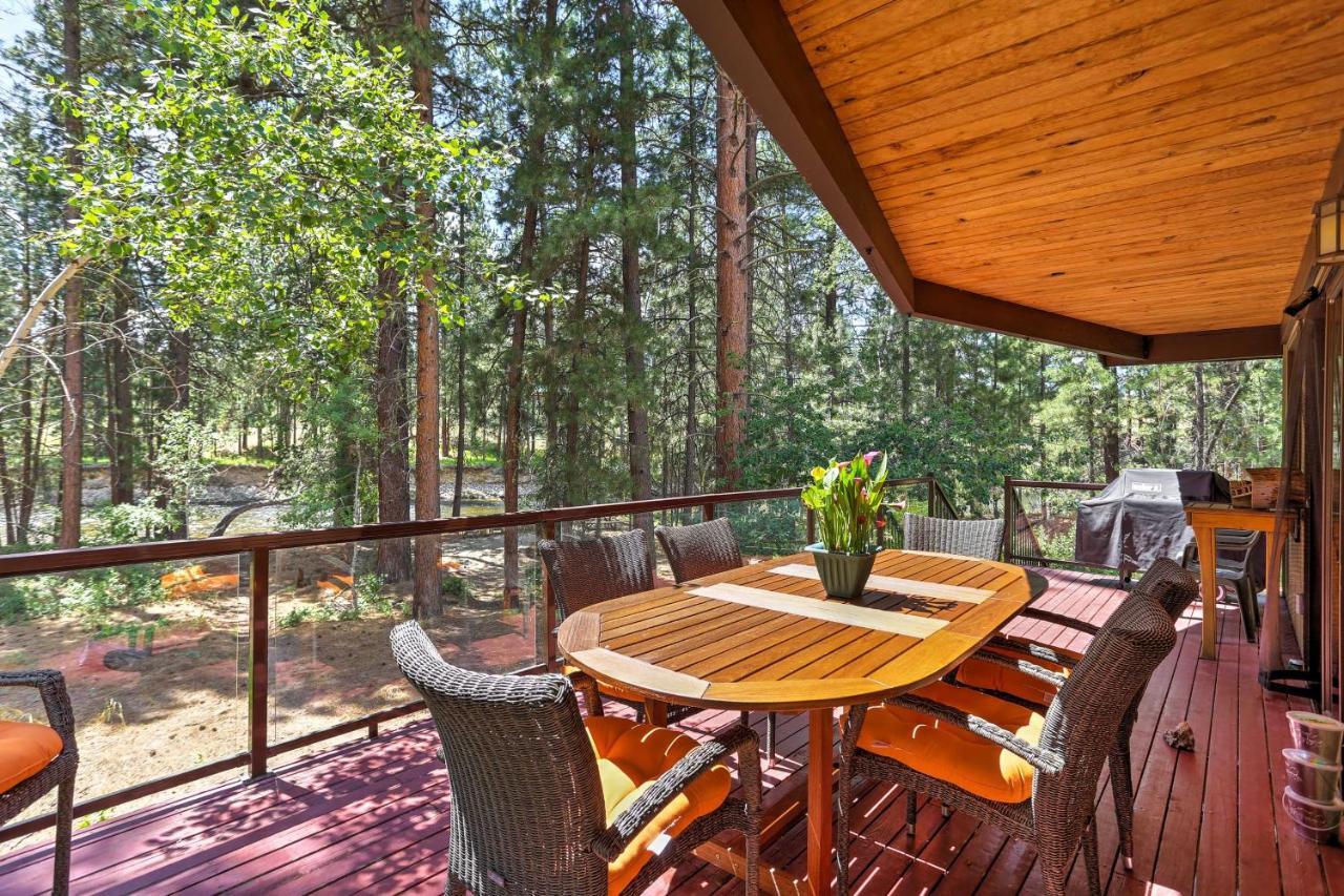 Riverside Winthrop Chalet With Hot Tub And 2 Decks! 외부 사진