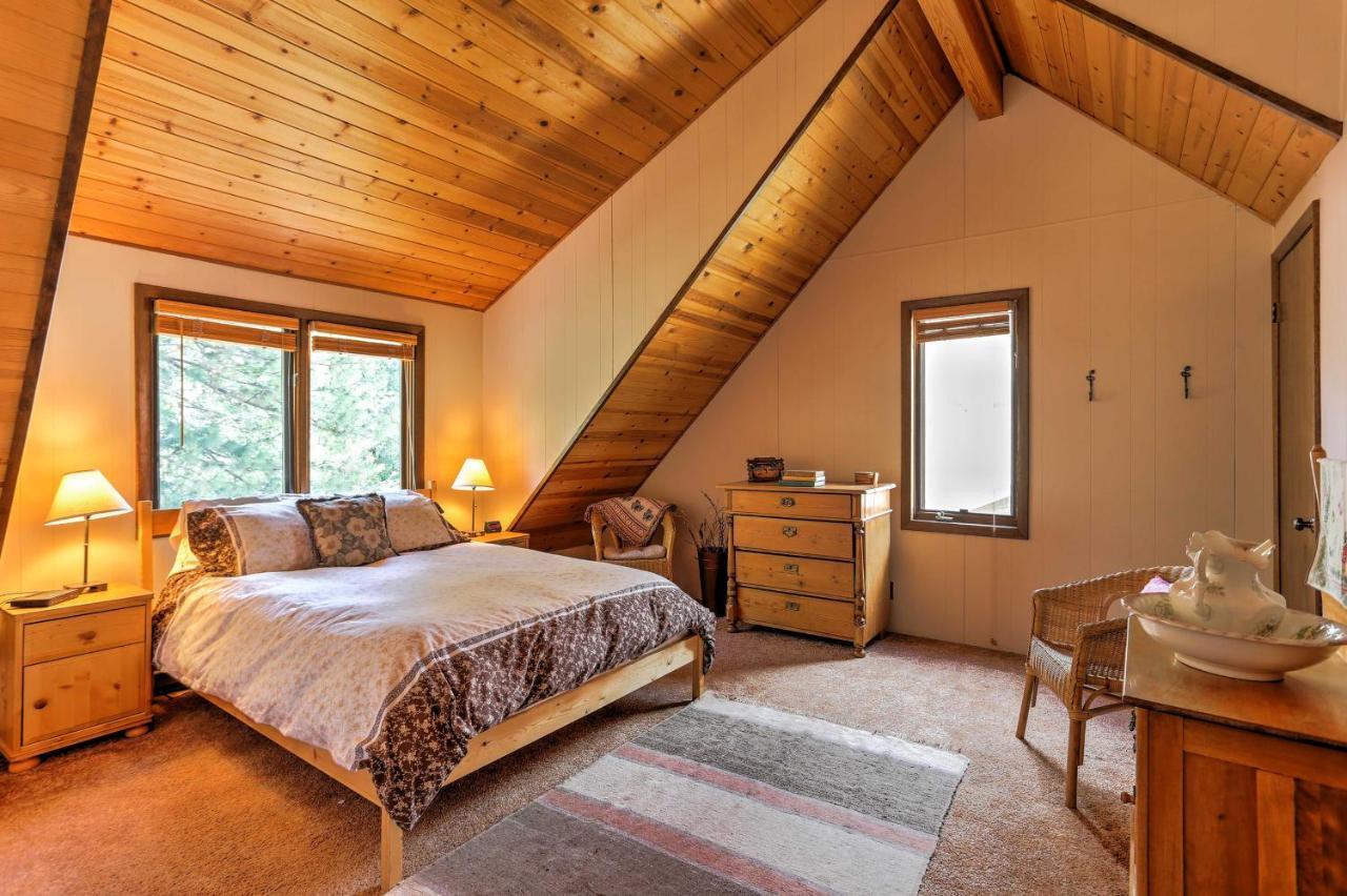 Riverside Winthrop Chalet With Hot Tub And 2 Decks! 외부 사진